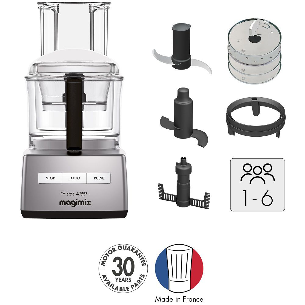 מפרט טכני של Magimix CS4200JCMXL Premium: נתונים, מידות ואחריות מקיפה מעבד מזון Magimix CS4200JCMXL Premium במבט חזיתי קרוב, המדגיש את כפתורי התפעול